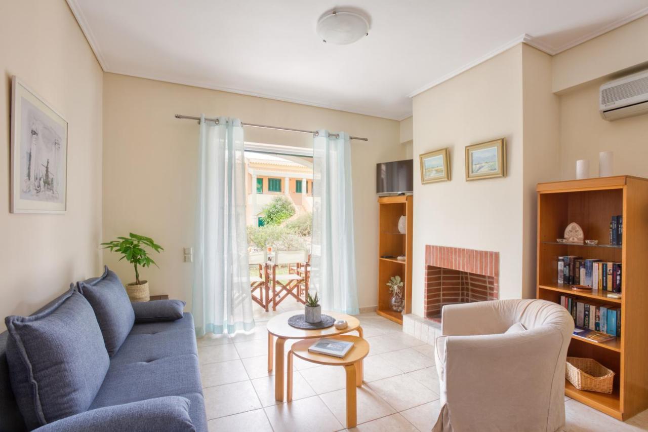 Dimeli Junior Apartment At The Beach Μπαρμπάτι Εξωτερικό φωτογραφία